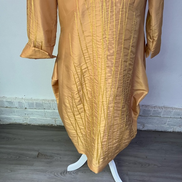 Asymmetrical Dress - Picture 3 of 4